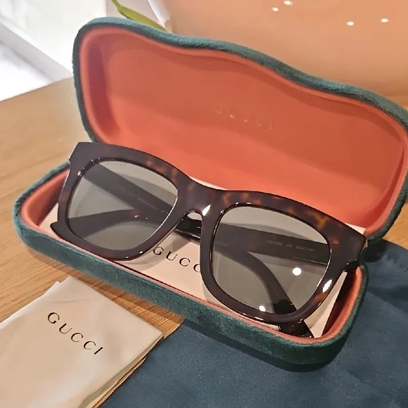 Gucci Women